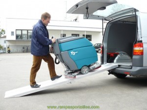 rampas PAO con máquina fregadora